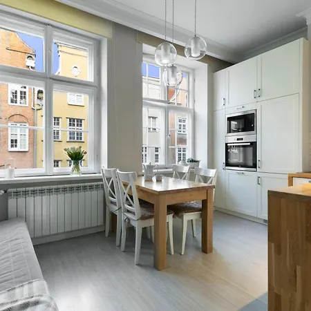 Elite Mariacka Premium Апартаменты *
