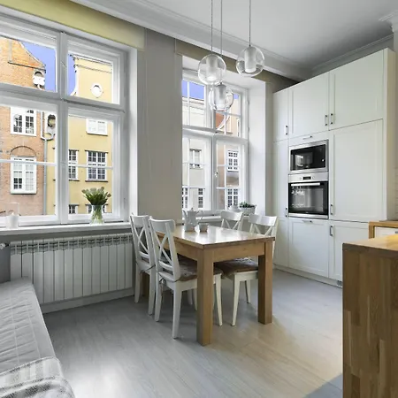 Elite Mariacka Premium Апартаменты Гданьск